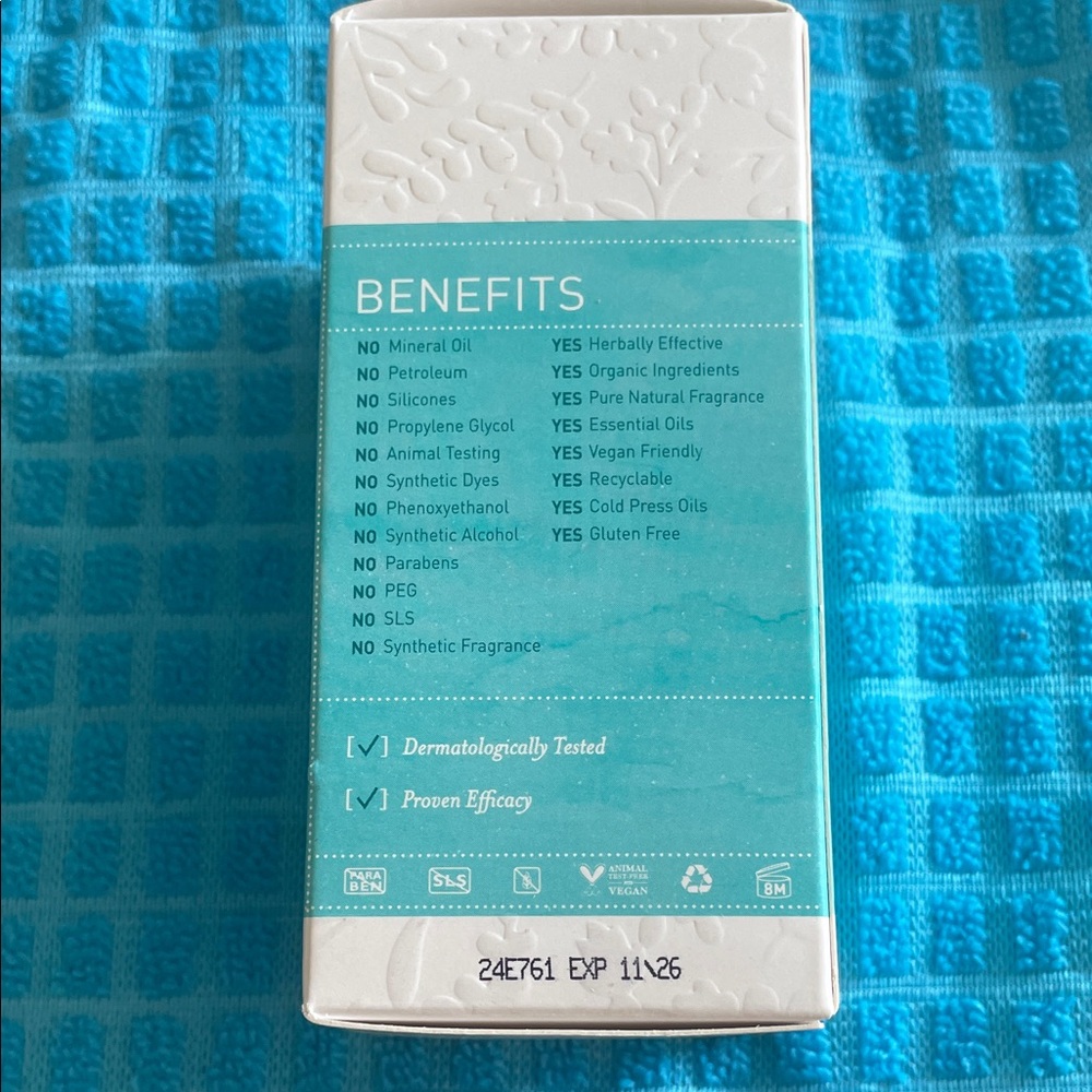 Lavido Replenishing Facial Serum - White - Picture 2 of 4